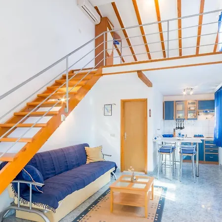 بيت للعطل Milka ميلنا